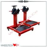 استند موتور گردان گیربکسی، ابزاری کارآمد برای جابجایی و نصب موتور در تعمیرگاه‌های تخصصی، با قابلیت چرخش 360 درجه برای دسترسی آسان به تمام قسمت‌های موتور.