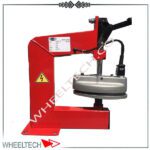 آپارات تیوپ اهرمی دکمه ای تیران نوین، دستگاهی با طراحی کاربرپسند و عملکرد عالی برای آپارات تایر خودرو. این دستگاه با سیستم اهرمی و دکمه‌ای، فرآیند تعمیر را سریع و آسان می‌کند.