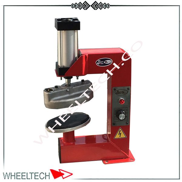 آپارات تیوب پنوماتیک تایمر دار تیران نوین - کارایی بالا و عملکرد دقیق آپارات پنوماتیک تایمر دار تیران نوین برای تعمیر تایرها با دقت و سرعت بالا، مناسب برای استفاده در تعمیرگاهها و کارگاههای صنعتی.